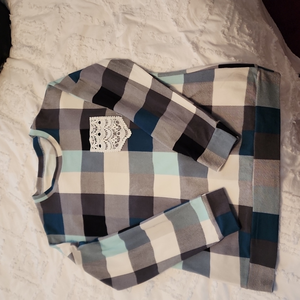 Green Plaid cozy Pullover w Lace Pocket XL